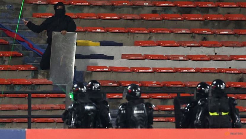 Copa Libertadores game in Colombia abandoned due to crowd trouble