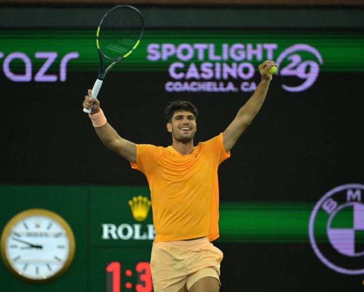 Medvedev ousts Alcaraz to set up Indian Wells final against Sinner