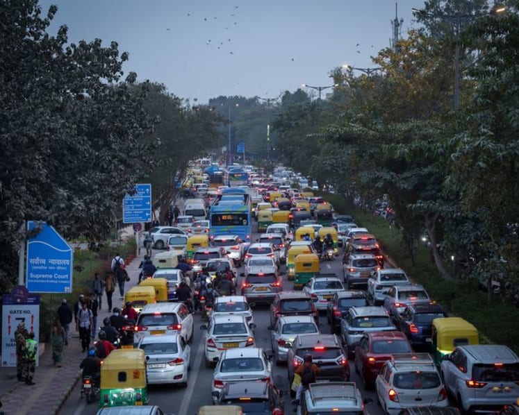 India clears way for self-driving, safety car tech to reduce road deaths