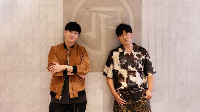 周杰伦、林俊杰“梦幻联动”超惊喜，粉丝敲碗合体开唱！