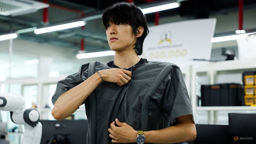 South Korea-US team unveils robotic technology that dresses the wearer