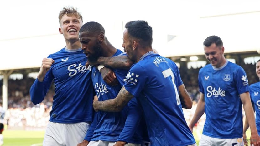 Everton dent Fulham’s European hopes with 3-1 away win