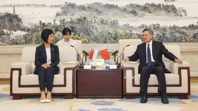 沈颖访问中国浙江和安徽 同当地官员探讨在各领域加强合作