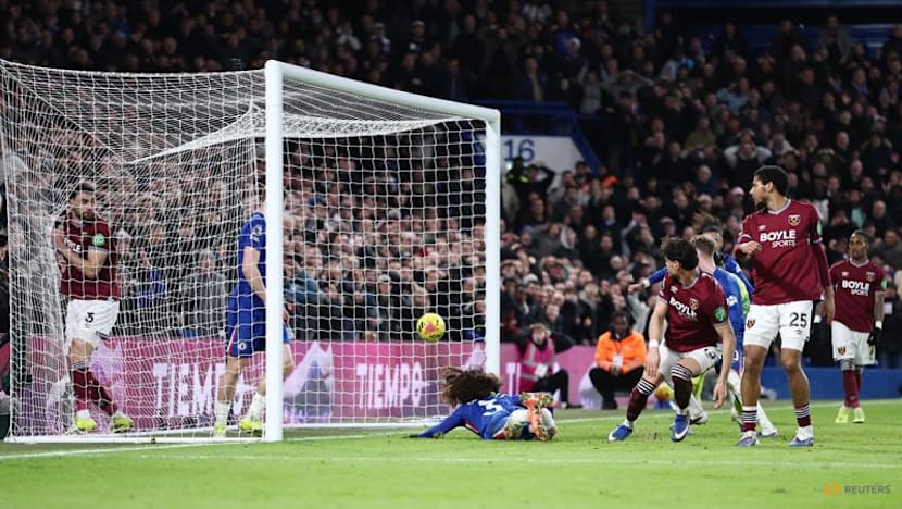 Substitutes step up as Chelsea snatch 3-2 comeback win over West Ham
