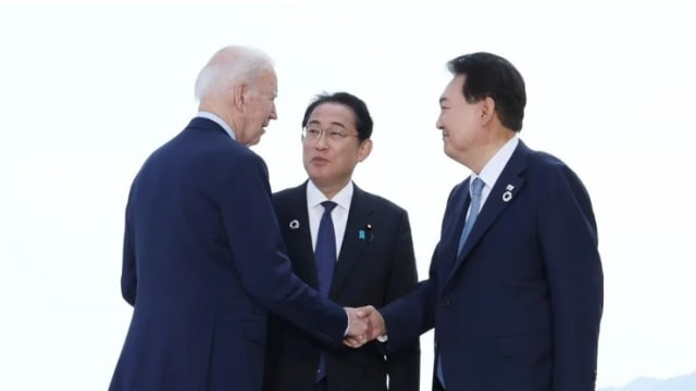 韩日美三国领导人将就危急时刻  达成三边协商约定