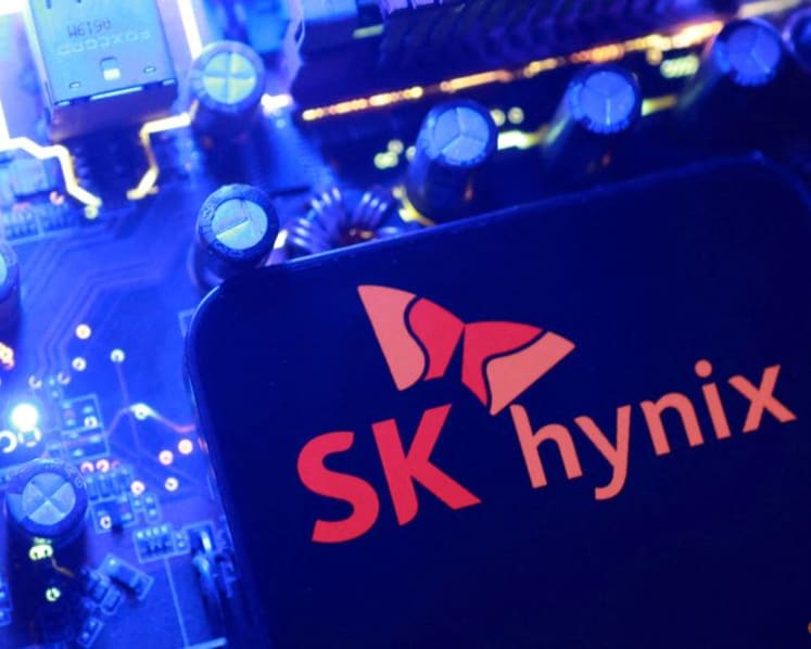 SK Hynix shares surge 13% on AI hopes as US tech stocks resume their climb 