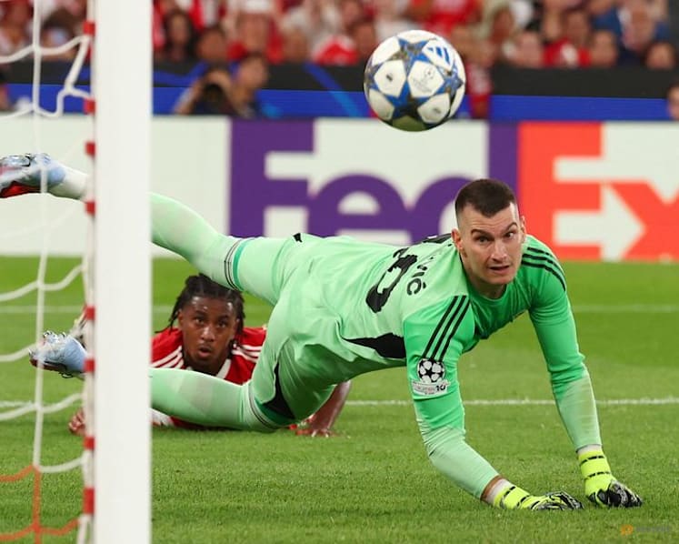 Girona's on-loan goalkeeper Livakovic refuses to play, says coach