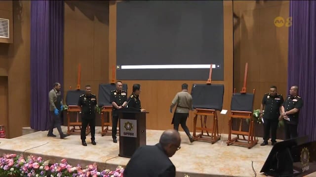 马国反贪会成功追回四件与一马发展公司资金相关艺术品