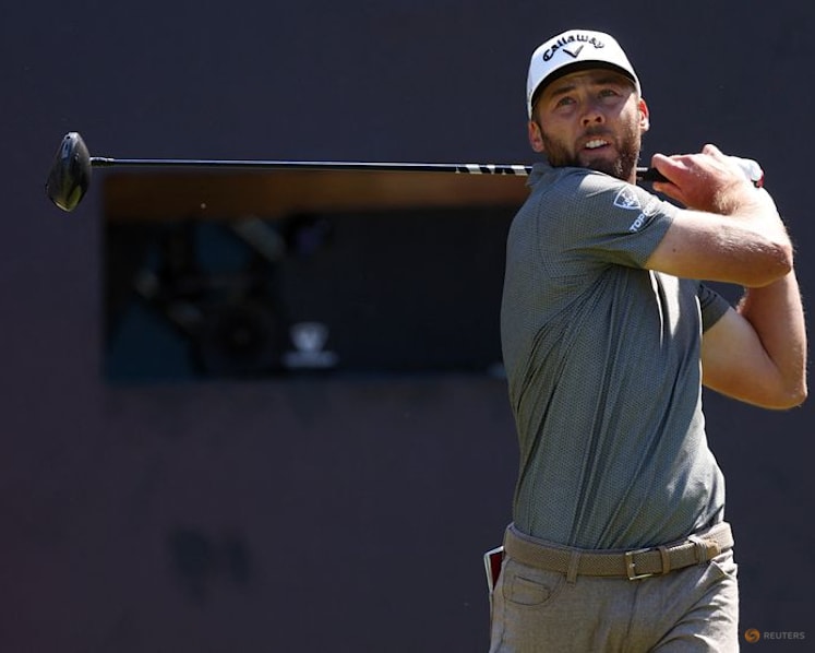 South Korea's Kim leads Open as Burns falters