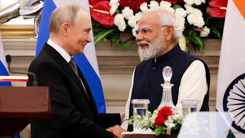 Putin says Russia ready to continue 'uninterrupted' fuel shipments to India thumbnail