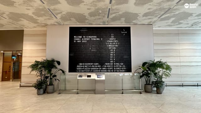 跟随记者参观樟宜机场第二搭客大厦新设施！