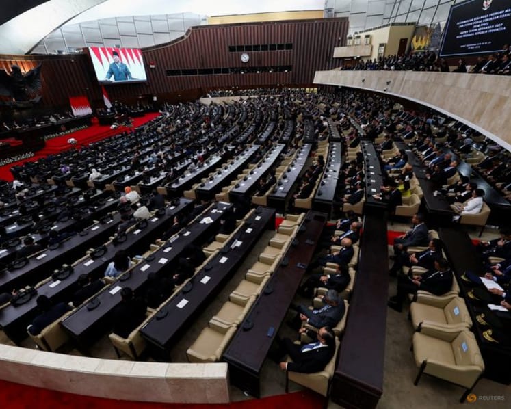 Indonesia's trade ministry faces barrage of questions from businesses over new export control plan