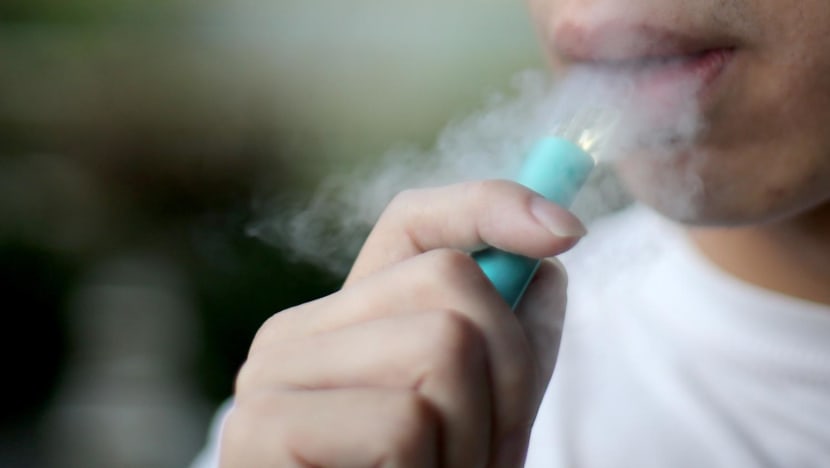 Commentary: UK plan to encourage smokers to take up vaping means swapping one health risk with another Commentary: UK plan to encourage smokers to take up vaping means swapping one health risk with another