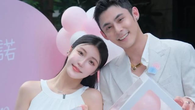 纪曦晨顺产女儿，陈奕当爸了！