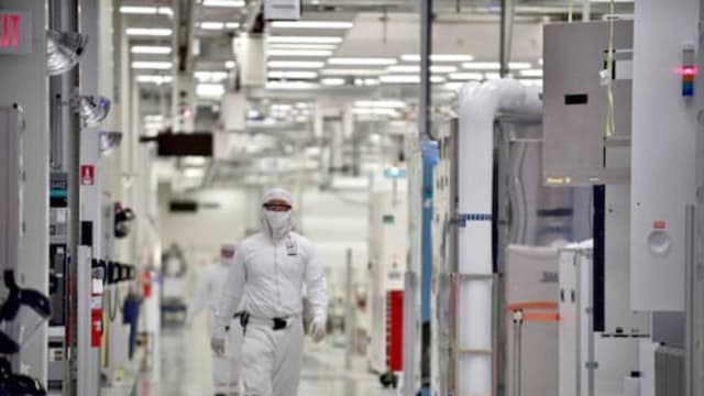 美媒：英特尔将大裁员 全球或削减逾万个代工岗位