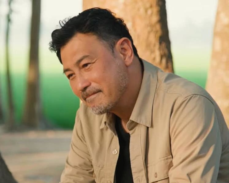 Singaporean actor Darren Lim says wife Evelyn Tan worries about his risky travels