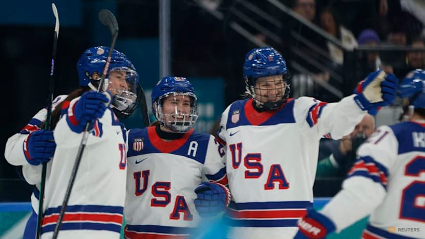 Ice hockey-US, Canada group stage meeting promises intensity in Milan