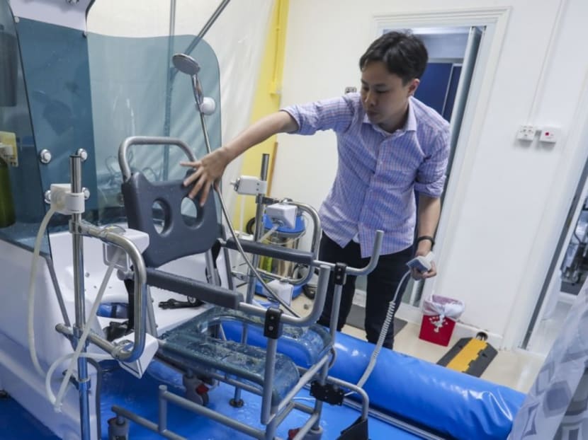 Mr Samuel Hui Sing-kwong and his team have developed a device that can automate the entire process, which comprises rinsing, temperature control and soaping.