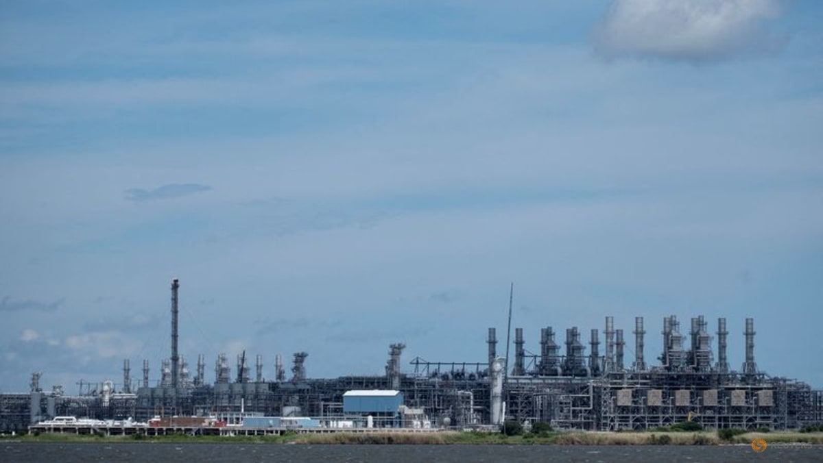 US LNG exports to Asia surged in April as Middle East conflict curtailed supply