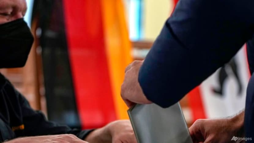 Rakyat Jerman keluar mengundi pilih pengganti Merkel Rakyat Jerman keluar mengundi pilih pengganti Merkel