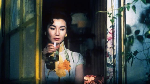 张曼玉多年来不看《花样年华》有原因，罕见受访暗示无意重返大银幕