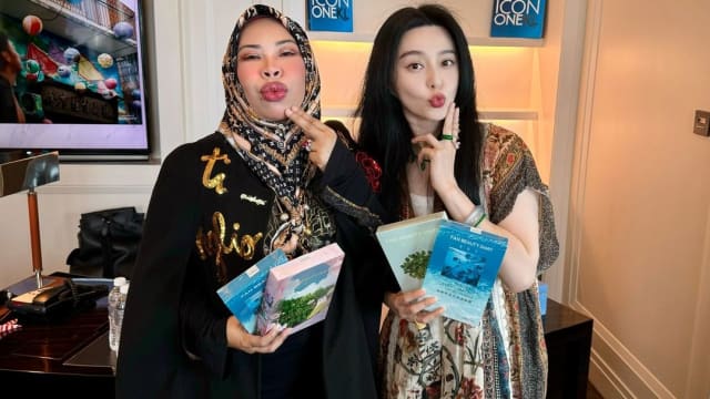 与范冰冰相见欢　马国“粉红富豪”3语交流惊艳网民