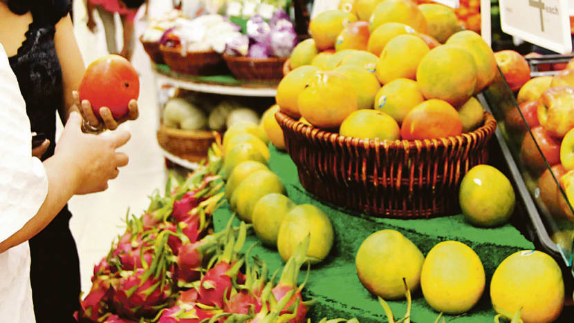 8 in 10 Singaporeans will avoid buying ‘ugly’ fruits, vegetables: Survey