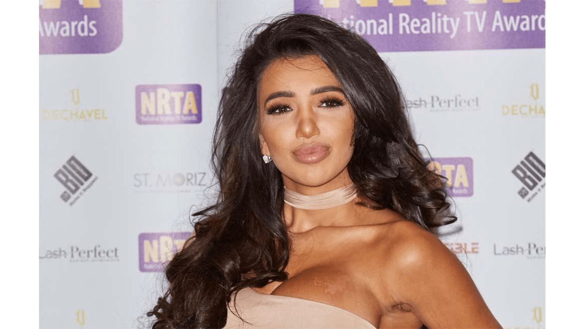 Chloe Khan up for more cosmetic surgery - 8days