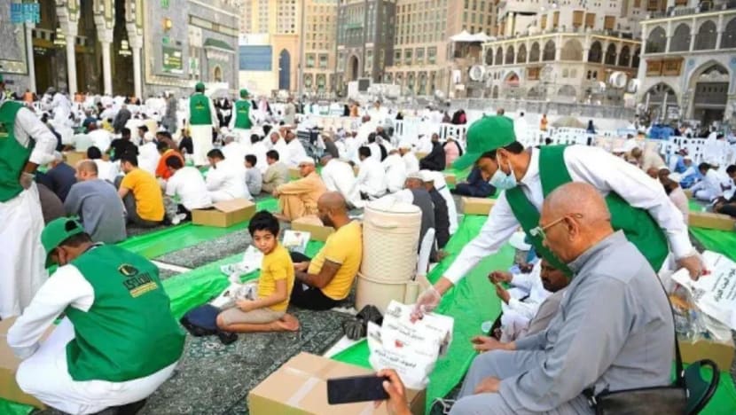 3 juta bungkusan juadah buka puasa diagihkan di Masjidil Haram, Masjid Nabawi dalam 10 hari