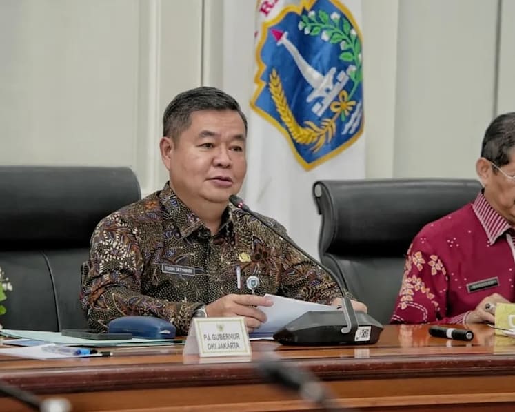 New rules on polygamy for male Jakarta civil servants to 'protect families', says acting governor amid backlash