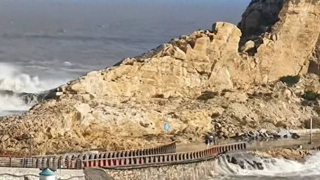 “白海豚”逼近掀巨浪 浙江9岁男童遭卷走失踪