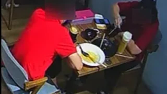 疑不满被禁止外带饮料进餐馆 马国顾客留差评侮辱店员遭网轰