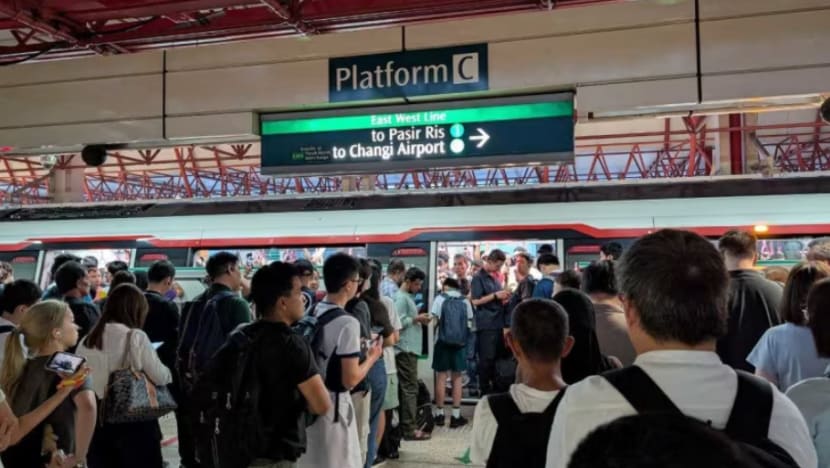 Laluan Timur-Barat alami gangguan landasan; penumpang berdepan kelengahan khidmat MRT