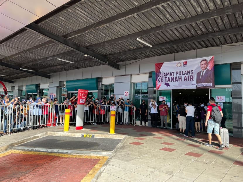 COVID-19 case detected at Johor Causeway on first day of Singapore-Malaysia vaccinated travel lane