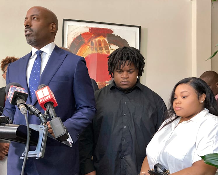 US couple accuses doctor of decapitating baby during delivery