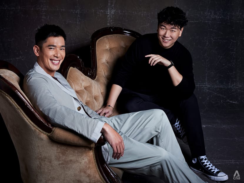 Remember Elvin Ng’s ‘bandung’ suit? We tried to find out what he’ll wear next at Star Awards 2022