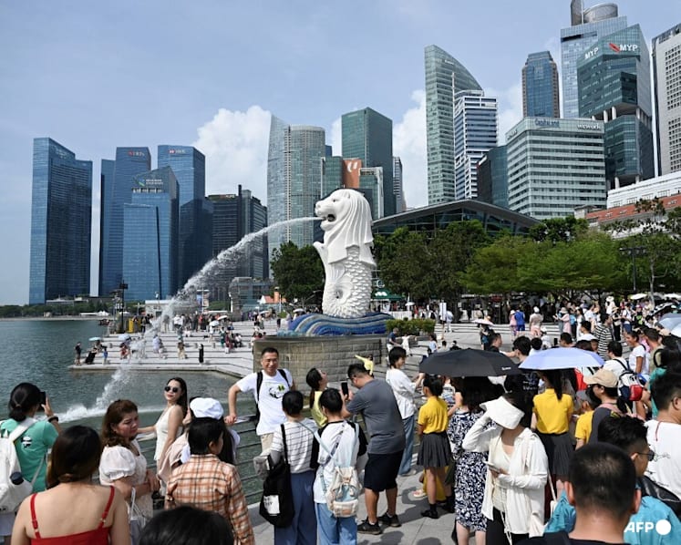 Singapore's population hits new high of 6.11 million, increase mainly due to growth in non-resident population