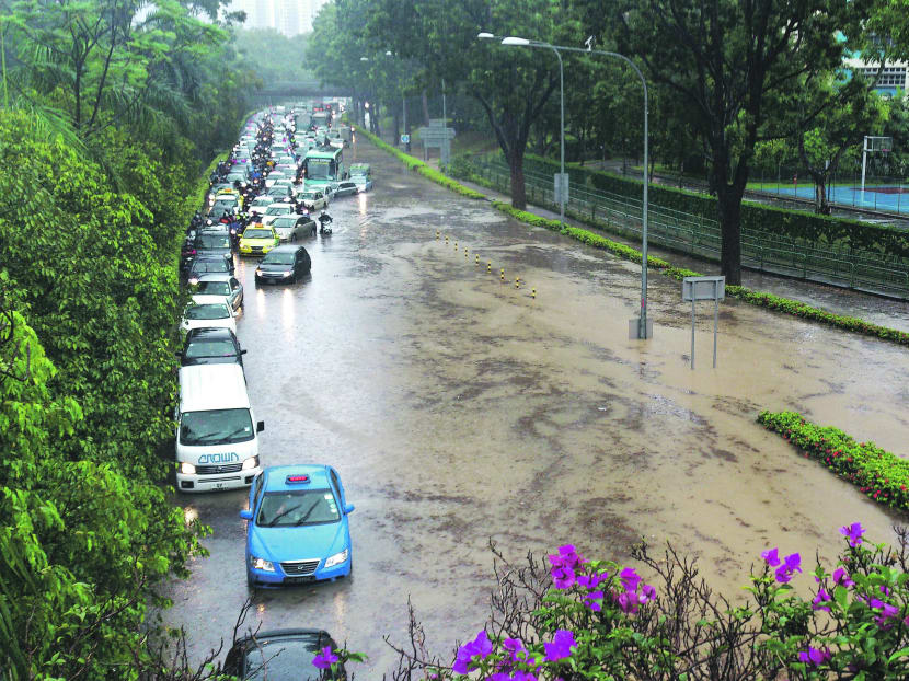 Floods hit western Singapore