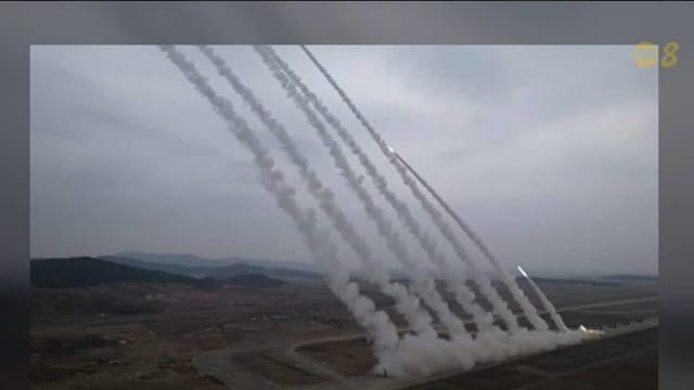 朝鲜证实金正恩视察多管火箭炮实弹演习