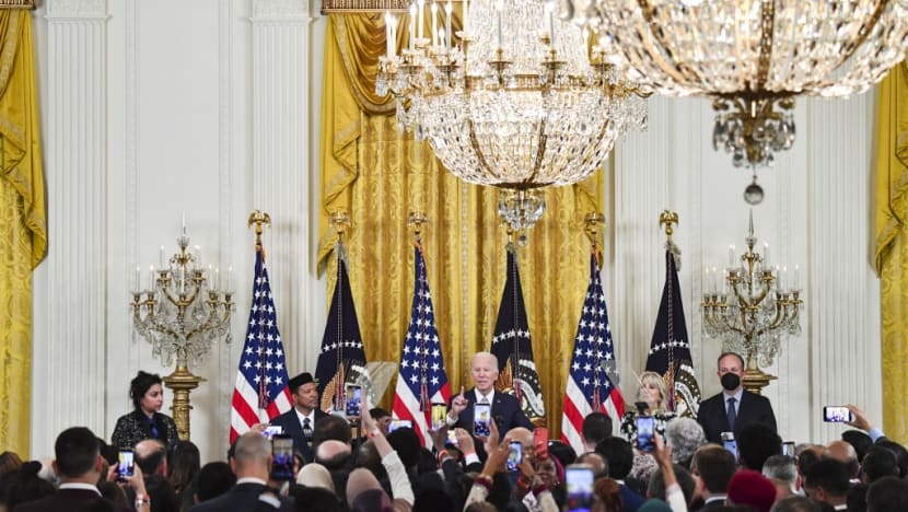 Presiden Biden ikrar basmi sentimen anti-Muslim; anjur jamuan Aidilfitri di Rumah Putih Presiden Biden ikrar basmi sentimen anti-Muslim; anjur jamuan Aidilfitri di Rumah Putih