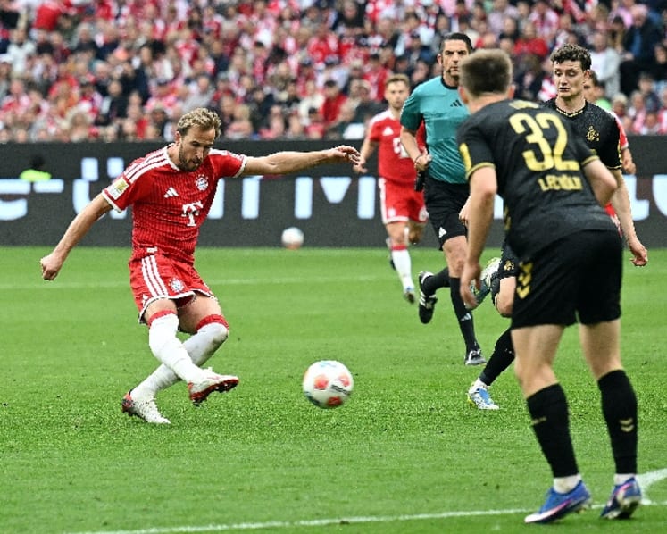 Kane grabs hat-trick as champions Bayern crush Cologne 5-1 in season finale