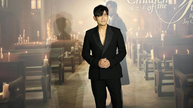 当年为昆凌包下英国古堡求婚，周杰伦将公开珍藏浪漫片段！