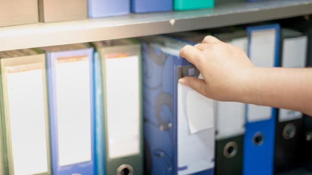 “不小心”成为关联人公司秘书 注册申报代理公司主动除名 