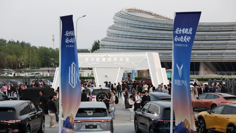 Huawei to invest $2.63 billion on R&D in smart driving technologies 