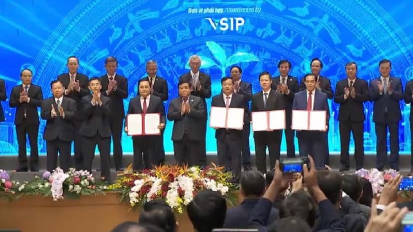 SG-Vietnam rancang pertingkat ketersambungan udara sebagai antara usaha perkukuh hubungan dua hala SG-Vietnam rancang pertingkat ketersambungan udara sebagai antara usaha perkukuh hubungan dua hala