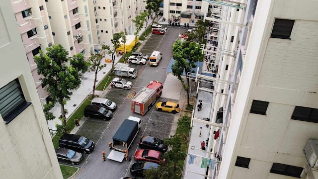 将自己与家人反锁家中 52岁男子违令被捕