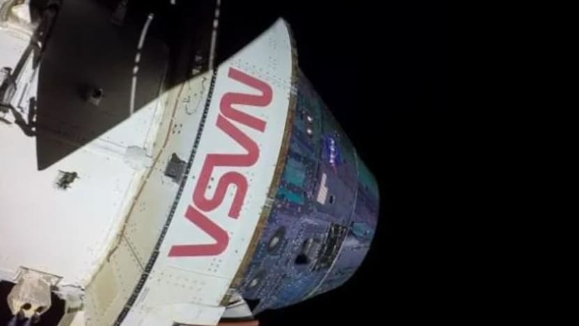 Kapsul Orion selesai misi kelilingi bulan; dalam perjalanan pulang ke Bumi 
