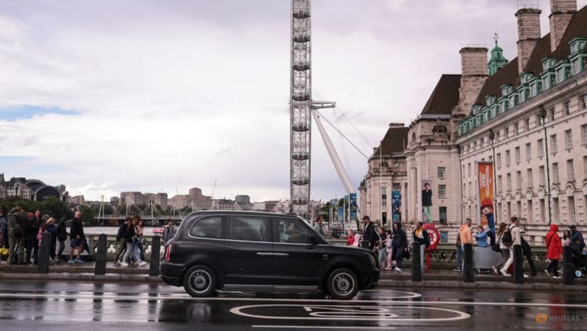 Population in England and Wales rises by most in 75 years Population in England and Wales rises by most in 75 years