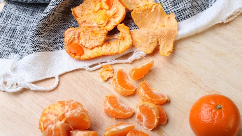 #trending: TikTokers say viral 'orange peel theory' can prove true love; S'pore netizens suggest peeling prawns as alternative