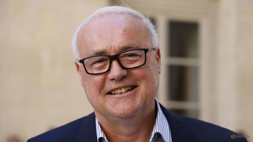 STMicroelectronics CEO sees first-quarter revenue at usual levels